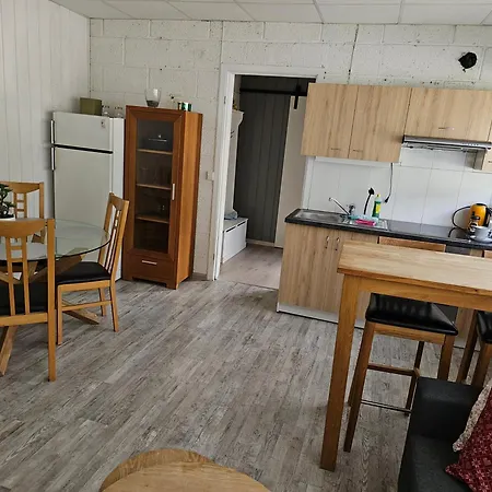 Apartment 6