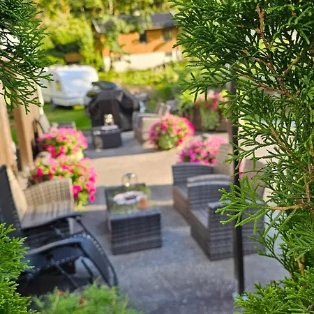 6 Apartment